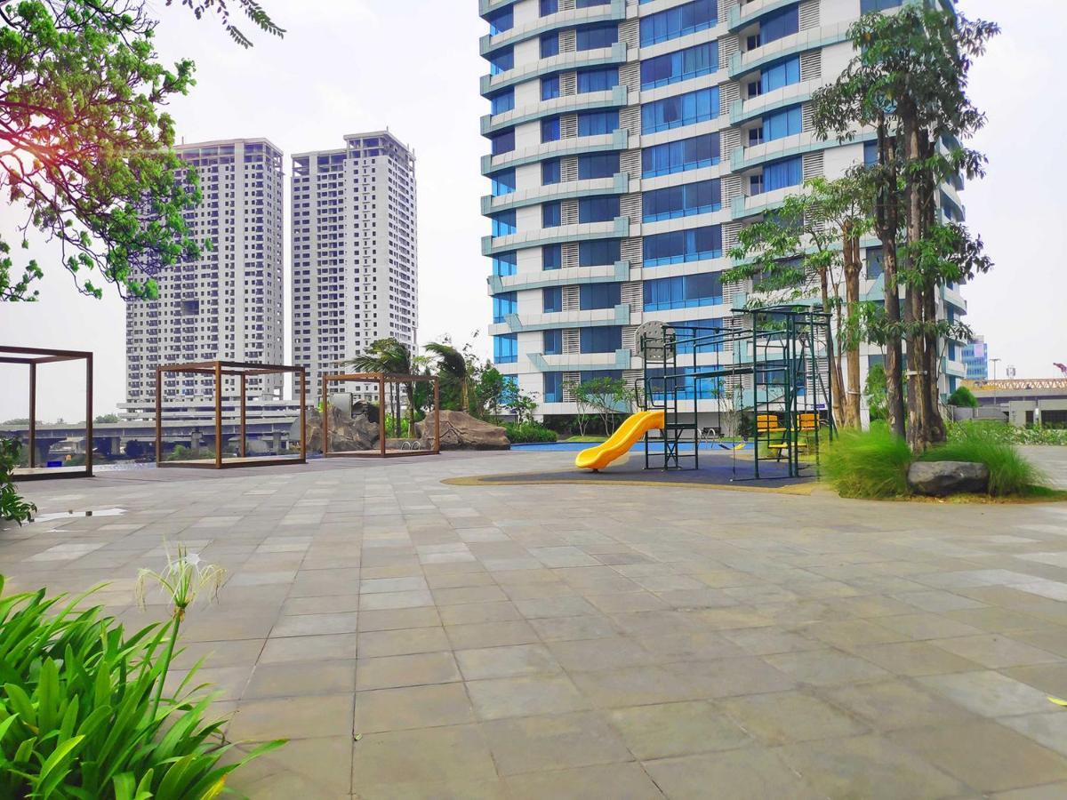 Redliving Apartemen Grand Kamala Lagoon - Realty Pro Tower Barclay North Bekasi Kültér fotó